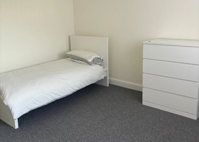 Photo placeholder: private bedroom